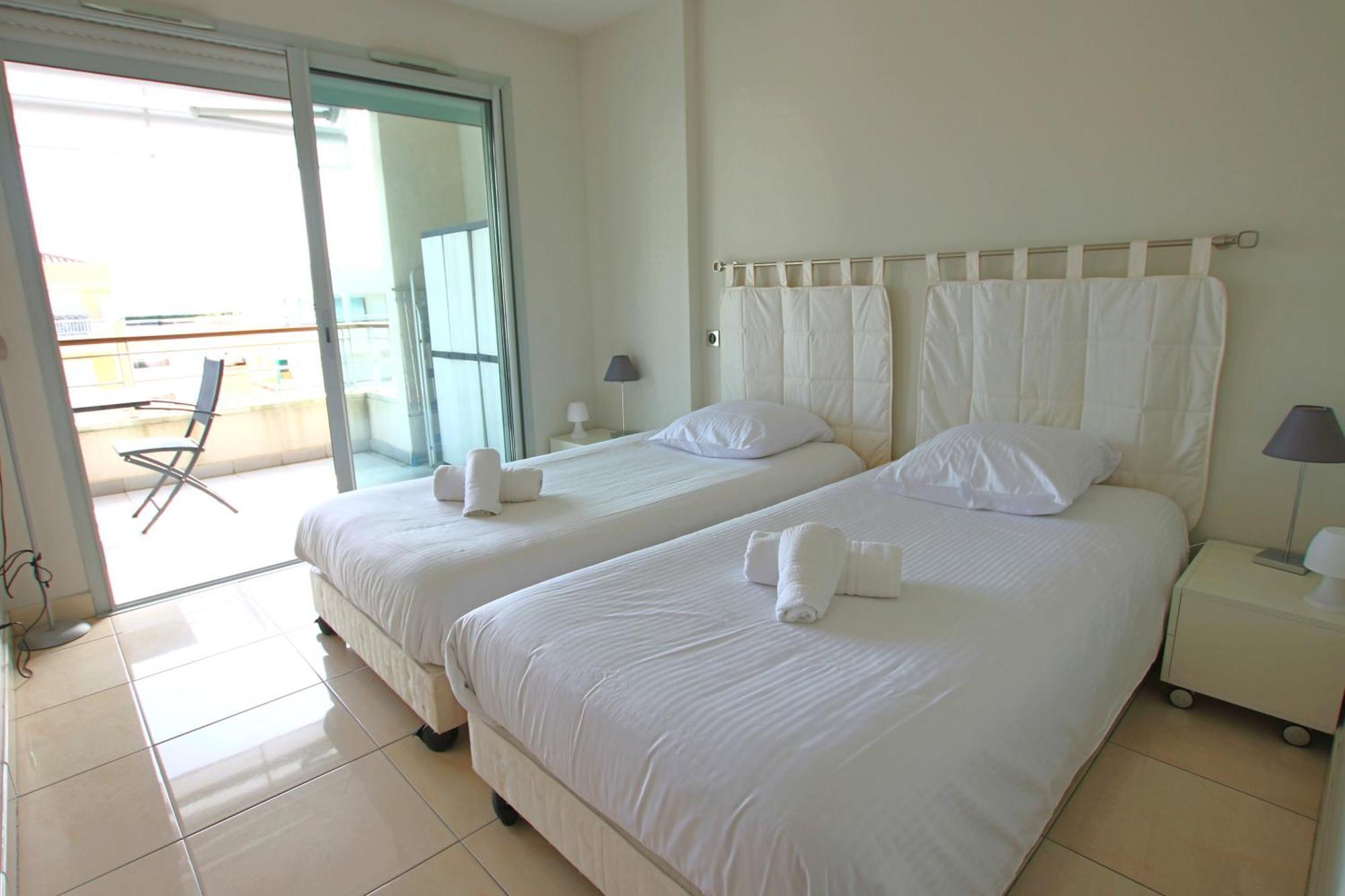 Fully Equipped Apartment With Large Terrace Lounge Area Cannes Bagian luar foto